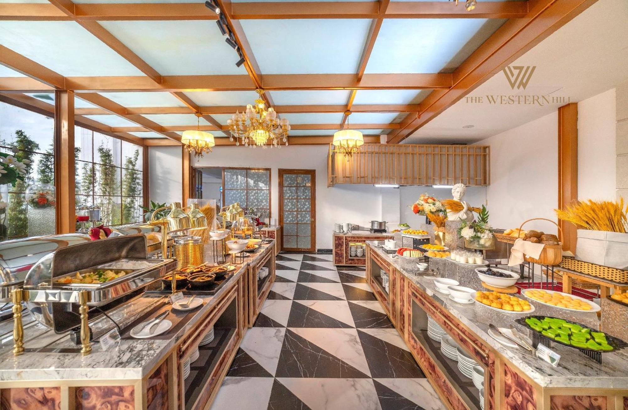 The Western Hill Dalat Hotel Buitenkant foto