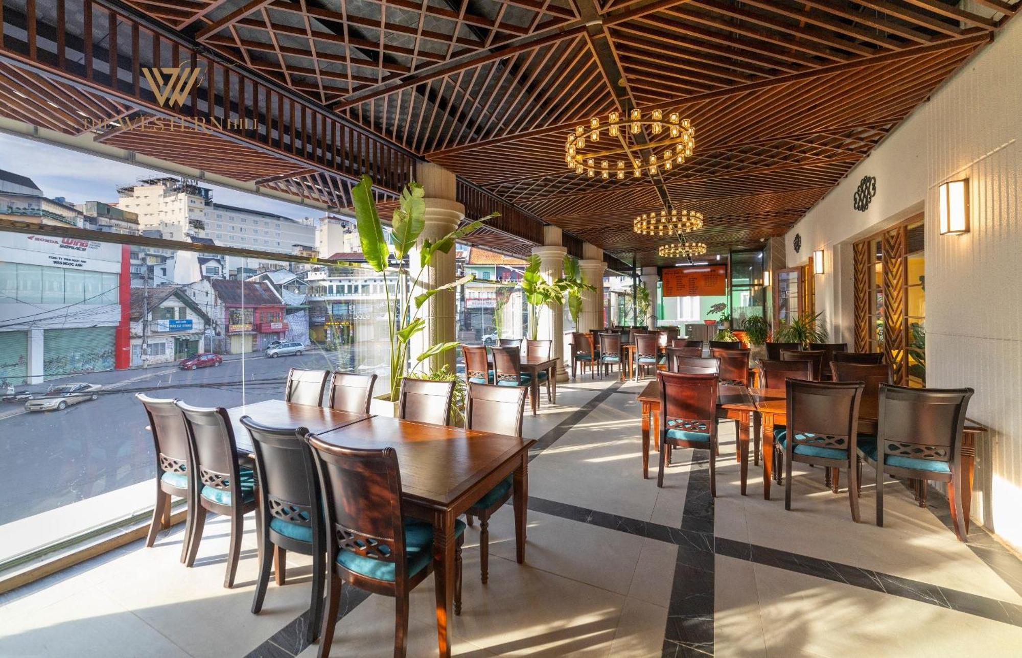 The Western Hill Dalat Hotel Buitenkant foto