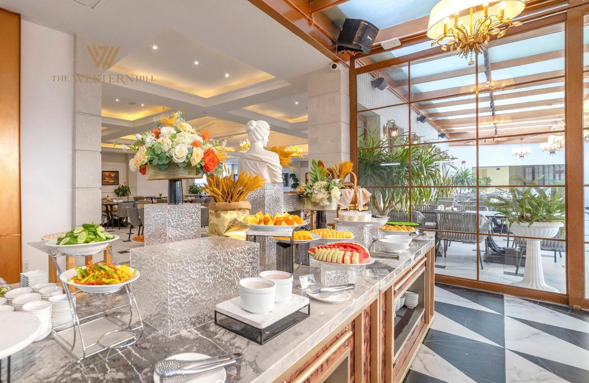 The Western Hill Dalat Hotel Buitenkant foto