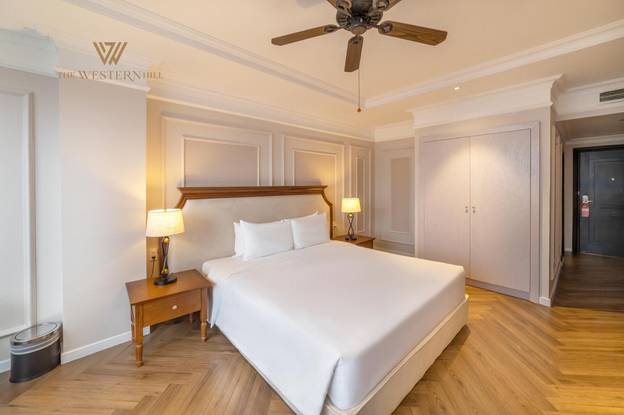 The Western Hill Dalat Hotel Buitenkant foto