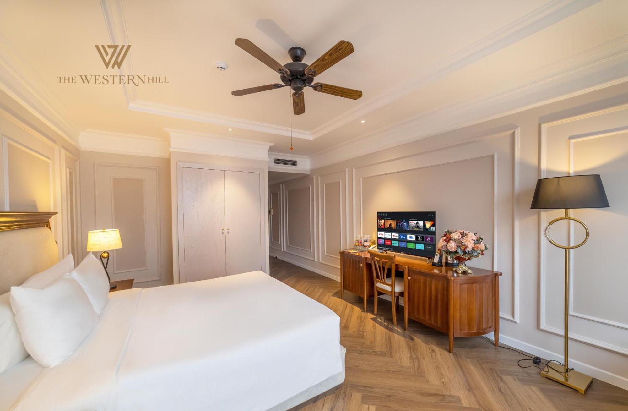 The Western Hill Dalat Hotel Buitenkant foto